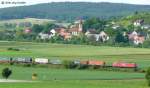 Ein Gterzug nach Mnchen fhrt etwa 5 km vor Treuchtlingen an Bubenheim vorbei.