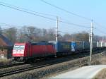 185 367-0 ist mit der Fhrung eines Containerzuges Richtung Wels betraut;110224