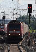 Die 185 131 und die 207 schleppen am 19.08.2010 ihren Gterzug in Richtung Frankenwald.