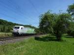 185 389  Co 2 frei  am 29.5.11 mit unbeladenen Wagen bei Ebersbach/Fils --> Plochingen.