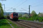 185 069-4 mit einem gemischten Gterzug bei der Durchfahrt in Regensburg-Prfening, 19.04.2011