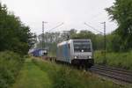 Rurtalbahn 185 684-8 mit einem Containerzug in Unkel am 18.06.2011