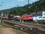 185 284 durchfährt am 20.August 2011 mit einem kurzem Mischer den Bahnhof Gemünden(Main).
