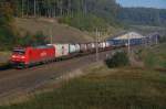 185 182-3 mit TEC 40011 Taulov -Gallarate, hier auf der Eggequerung kurz hinter dem Eggetunnel bei Willebadessen, 24.09.2011. 