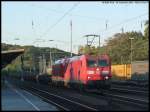 DB 185 008 zieht seinen Gterzug sowie eine weitere 185 durch Kln-West (30.09.2011)