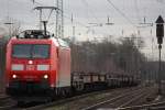 Die 185 041 am 2.1.12 bei einem kurzem Halt in Ratingen-Lintorf.