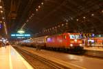 185 037-9 mit dem IC 2417 von Flensburg nach Kln am Endbahnhof Kln Hbf am 04.03.2012