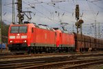 185 017-1 DB 185 164-1 DB fahren  mit einem sehr langen Kohlenzug aus Zandvliet(B) nach Mannheim bei der Ausfahrt von Aachen-West am 10.4.2012.