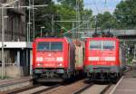 185 244-1 DB Schenker Rail begegnet 111 057-6 in Hochstadt/ Marktzeuln am 12.06.2012.