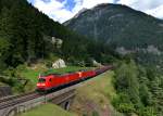 185 119 + 185 138 mit dem Winner-KLV am 29.08.2012 oberhalb von Wassen.