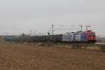 DGS69128 von Gttingen nach Nievenheim am Freitag den 25/10/12 mit der Ungewhnlichen davor 482 043und der Plan Lok 185 697 hier zusehen in Paderborn Elsen.