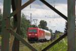 185 202 schiebt am 7.8.12 ihren Messzug durch Ratingen-Lintorf.