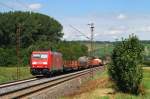 185 305 mit Gterzug vor Retzbach (Zellingen) [04.08.2012]