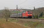 DB Schenker Rail schickte am 17. April 2013 u. A. 185 056-9 auf die Filsbahn. Bei Uhingen entstand diese Aufnahme.