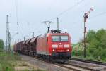 185 066-8 rollt mit einem kurzen Gterzug am 07.05.13 durch Eggolsheim Richtung Nrnberg.