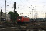 185 197-1 DB rangiert in Aachen-West bei Sonne und Regenwolken am 25.5.2013.