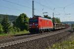 Die 185 145-0 mit einen leeren Autozug Richtung Sden am 06.06.2013 vor Fulda.