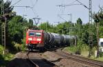 185 046-0 mit Kesselwagen durch Bonn-Beuel - 21.08.2013