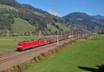 Papiergüterzug 48930 bespannt mit 185 390 + 185 280   ist am 03.10.2013 auf Rottenmann zugefahren.