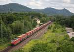 185 089 zog am 22.6.13 einen Winner-KLV durch Bonn-Oberkassel.