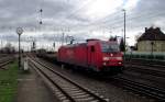 DB Schenker Rail 185 301-9 mit Containerzug am 20.02.14 in Mainz Bischofsheim Rbf 