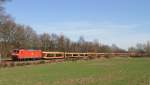 185 076-7 mit einem leeren Autozug bei Bruchmühlbach-Miesau 20.3.14