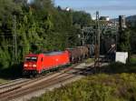 Die 185 350 mit einem Güterzug am 10.09.2011 unterwegs bei Passau.