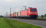 185 217 führte am 16.10.14 einen Containerzug durch Braschwitz Richtung Magdeburg.