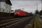185 154-2 mit einen gemischten Güterzug am 28.01.15 in Ludwigsau-Friedlos.