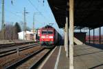 185 148 zieht am 13.02.2015 einen Güterzug durch Gößnitz.