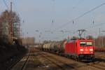 DB 185 244 am 5.3.14 mit einem Kesselzug in Düsseldorf-Rath.