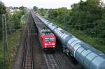 185 262-3 fuhr am Abend des 06.06.2014 mit einem leeren Tonerdezug nach Limburg (Lahn) durch Orschweier.