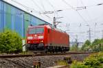   Die 185 176-6 (91 80 6185 176-5 D-DB) der DB Schenker Rail Deutschland AG fährt am 16.05.2015 solo (als Lz) durch Siegen-Geisweid in Richtung Kreuztal.