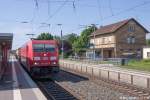 185 339 fuhr am 17.7.14 mit einem Güterzug nach Nürnberg in Strullendorf durch Gleis 2.