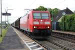 185 171-6 durchfuhr am 20.06.2015 um 17:43Uhr den Haltepunkt Auggen.