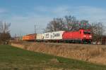 185 266 mit einem Containerzug am 5.