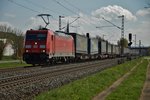 185 381-1 mit einen Winnerzug von München komment gesehen am 12.04.16 bei Thüngersheim.