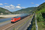 185 299 mit einem leeren Autozug am 10.09.2015 bei Assmannshausen.