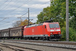 DB Lok 185 124-5 hat den Bahnhof Kaiseraugst durchfahren. Die Aufnahme stammt vom 24.10.2016.