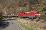 185 381 + 185... mit Güterzug zwischen Bruck/Mur und Pernegg am 29.11.2016.
