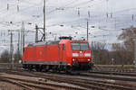 DB Lok 185 199-7 durchfährt den badischen Bahnhof. Die Aufnahme stammt vom 28.01.2019.