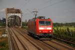 185 073 hat den Rhein bei Duisburg Baerl berquert. 03.08.2007