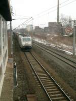 185 540-2 der TX Logistik am 09.03.05 fotogrfiert in Markranstdt in Richtung Grokorbetha fahrend.