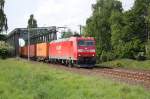 185 187-2 Railion DB Logistics nach berquerung des Mittellandkanals bei Peine am 10.05.2009