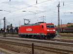 185 179-9 kommt solo aus dem Railion Kombiwerk Magdeburg-Rothensee gefahren. Fotografiert am 08.07.2009 vom Haltepunkt Magdeburg-Eichenweiler.