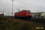 Zu sehen ist  185 374 - 6 Ganz alleine in Mangolding. 4.11.2009