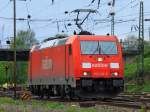 185 230-0 rangiert am 03.05.2012 in Aachen West.
