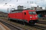 Nachdem die 185 202-9 ihren Containerzug am 02.05.2014 nach Muttenz gebracht hatte, kam sie als Lokzug wieder durch Basel Bad Bf gen Weil am Rhein durch.