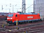 Statt einer BR 152 stand am 04.01.07 die Railion BR 185 165-8 im Bereich des Bahnbetriebwerks Aalen.