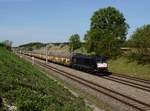 Die 185 544 mit einem Autozug am 27.04.2018 unterwegs bei Ramelsbach.